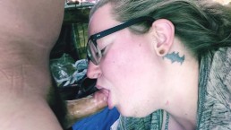 Kinky FaceFuck Глубокая глотка приводит к долбежке (удару по шлюхе)