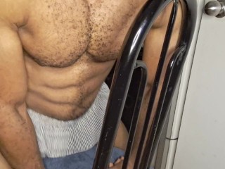 Solo Männlich Rau Buckeln Verbal Freihändiges Sperma (Edging Spielt)