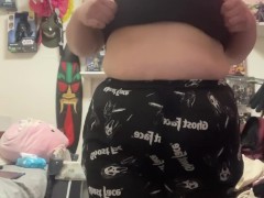 Titty drop tease - Screenshot 3 of 16 - Huge Boobs