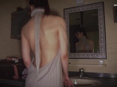 異物挿入！バイブをマンコにねじ込まれ快感に悶える。童貞が大好きなセーターを着たポニーテール娘のお下劣セックス！鏡に極太ディルドを取り付けて美味しそうにフェラチオ。（日本人、個人撮影、素人） - Screenshot 2 of 16 - Amateur