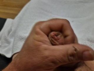 Играю с моим маленьким членом, но ты бы все еще катался на нем