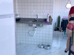 Dia 17 #voyeur - Ela fazendo faxina é uma delícia, que bunda gostosa