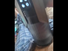 дроч машина - Screenshot 10 of 16 - Guy Masturbating