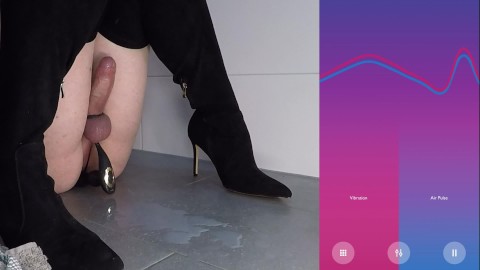 Big dick trans in high heels hands free dildo machine cum