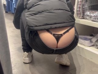 Public Buttcrack and Thong Showing