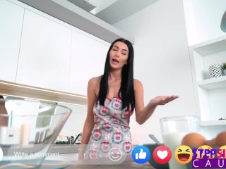 Sexy Stepsis Simon Kitty Gives Stepbro Her Creamy Muffin While Live-Streaming - S26:E8 screenshot number 0