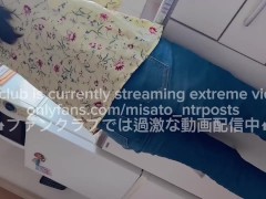 キッチンで？昼間から欲情してしまう人妻の秘密動画／熟女／日本人／お母さん - Screenshot 1 of 16 - Masturbation