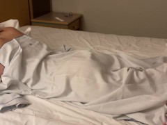 【19歳女子大生】サークルの一番かわいい後輩と生ハメ→中出しで出てくる精子がエロい - Screenshot 5 of 16 - パイパン