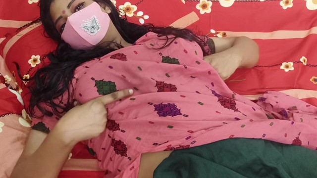Индийская девушка трахается с племянницей дяди