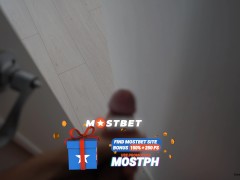 Сводная сестричка дала кончить на свое лицо и потрогать ее большие сиськи 1/16