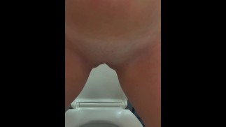 特写试图推出精液