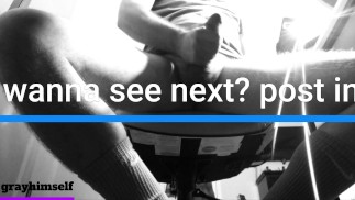 Низкокачественная глупая сперма под столом