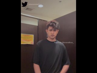 Dinatnan ako ng LIBOG sa Public CR sa Tagaytay kaya NAG-JAKOL AKO hahaha