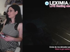 Asiatique gros seins qui joue et jouit TLOU 2 . Letstplay 4