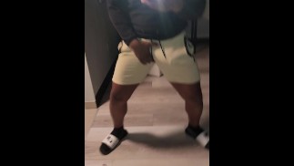 A Lil Dirty Dancing avec une bite dure