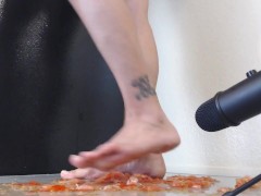 ASMR Tomatoes Barefoot Smooshing Crush - Screenshot 15 of 16 - Crushing Fetish