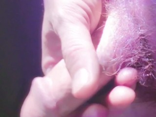 Прикасаюсь к моему маленькому члену на солнце до края