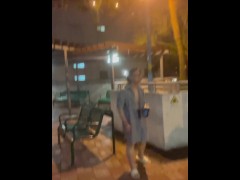 香港情侶自拍含可樂口交露出 - Screenshot 1 of 16 - Asian Blowjob