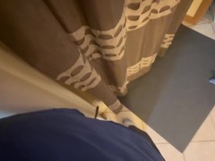 Getting off to a showering house guest - Screenshot 8 of 16 - Cumshot