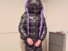 Fun in layers - Screenshot 13 of 16 - Downjacket