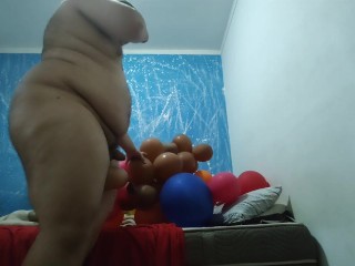 Cumming with my Balloons.