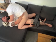 ON DADDY'S SOFA NOO! I FUCK A 20 CM TAIL, MULTIORGASMIC