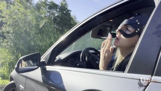 Fumer est nocif, mais SUCER c'est bien ! Pipe dure au lieu d'une cigarette