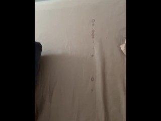Thick Cum Shot попал в мою стену
