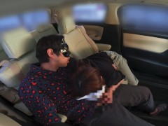 旦那の病院に付き添いで来て駐車場で不倫カーセックス - Screenshot 10 of 16 - Affair