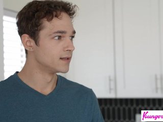 Audacious Aubree Valentine says, "I am NOT the Maid, now Come Lick this Pussy if You Dare" -S3:E4 screenshot number 1