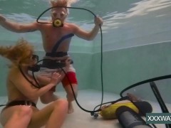 Hot chicks with a guy in the pool 14/16