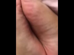 Wrinkly soles, arches & toe wiggles - Screenshot 10 of 16 - Suck My Toes