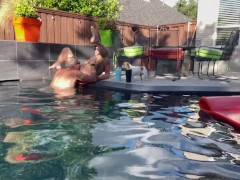 Poolside funday buffet - Screenshot 3 of 16 - Fetish