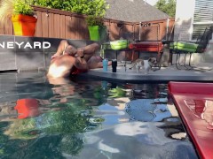 Poolside funday buffet - Screenshot 8 of 16 - Fetish