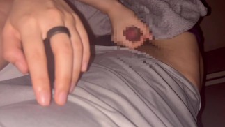 Мы так возбудились в постели, что я прикоснулась к его члену и заставила его эякулировать😇