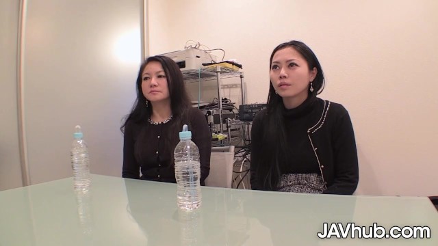 JAVHUB Японская девушка и ее мачеха делят член