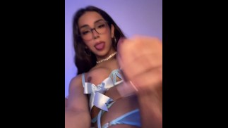 Glaubst du, du kannst meinen ganzen Schwanz in deinen Mund stecken?