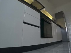 Сосед и жена трахаются на кухне, прежде чем я вернусь домой. Настоящая измена - Screenshot 16 of 16 - Neighbor