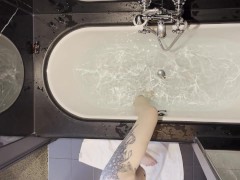 Bath time - Screenshot 16 of 16 - Voyeur