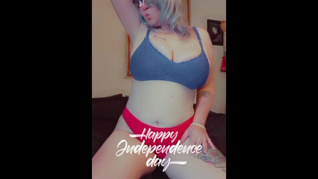 All American babe happy 4th of July Smoochy love