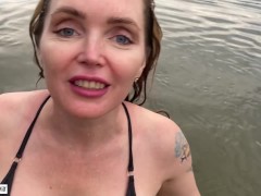 Мачеха пообещала искупаться голышом. Обманула, но зато дала. 5/16