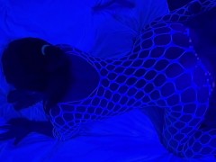 ブラックプレイに反応する白いコスチュームと肌色のコントラストがエロい♡白濁汁、潮吹きのヌルヌル感♡ - Screenshot 10 of 16 - Blowjob