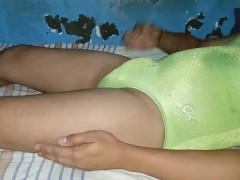 Cumming in green leotard / swimsuit - Screenshot 7 of 16 - Guy Wanking