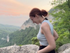 Помог девушке сделать красивые фото на горе - Screenshot 1 of 16 - Best Blowjob
