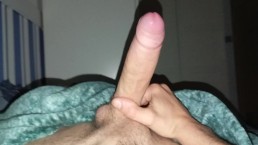 男孩子日常手淫，鸡巴贪得无厌，凌晨排出精子