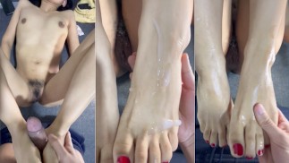 "Cum on my feet and get them dirty" My psychologist reveal me her dirty fetish