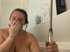 Quiet shower time - Screenshot 9 of 16 - Solo