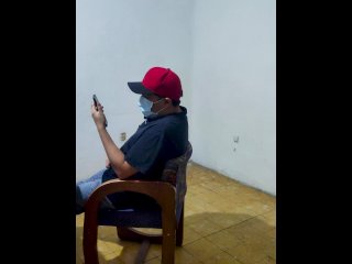 ME SORPRENDE MIRANDO SUS VIDEOS y ME PIDE QUE LE LLENE EL CULO