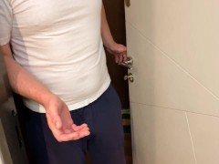 Мама Друга Трахнула Меня чтобы Доказать что Она Хороша в Сексе - Русское Любительское с Разговорами - Screenshot 2 of 16 - Real Milf