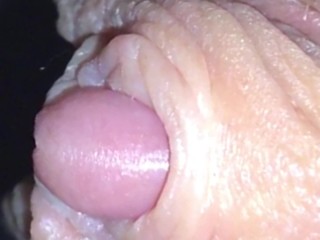 Любительский клитор супер крупным планом